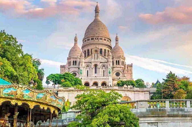 The Sacre-Coeur seen from the gardens at the foot of the hill